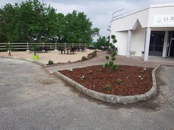 Hotel Le Riccoty Blyes Esterno foto
